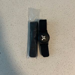 OrangeTheory OT Beat Burn heart rate monitor with extra strap.